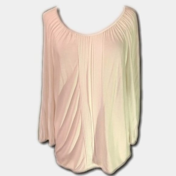 Pretty White Knit Top - Picture 8 of 8